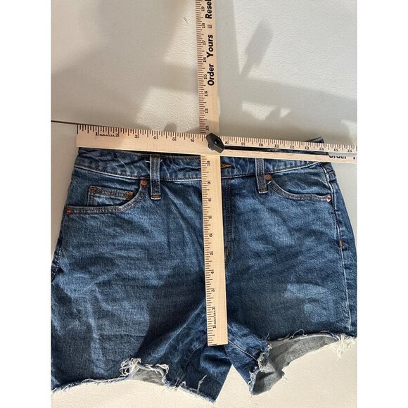 Universal Thread Shorts Vintage Midi Womens Denim size 6 / 28R Frayed Hem Mid-Ri - Picture 7 of 8